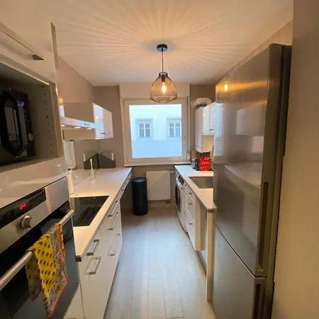 De L'ill Apartment *